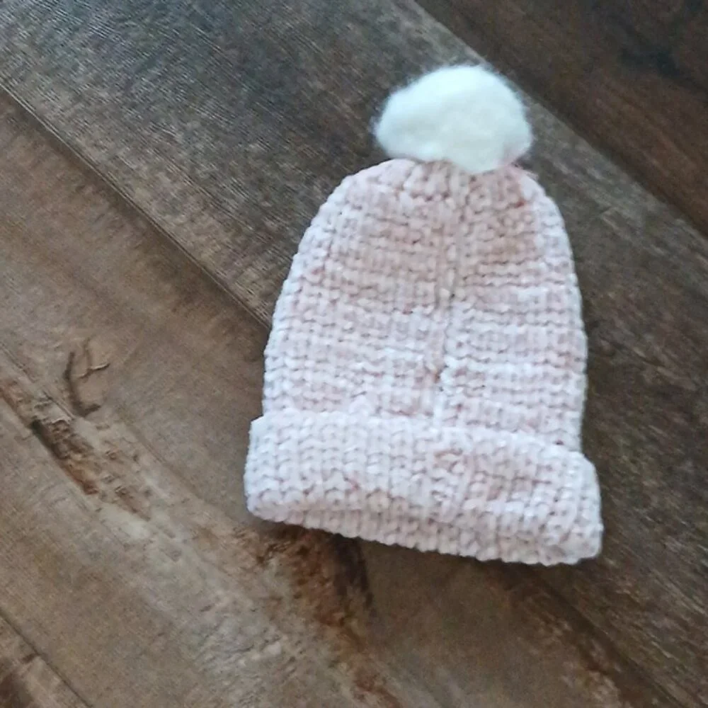 Old Navy toque - Picture 4 of 13